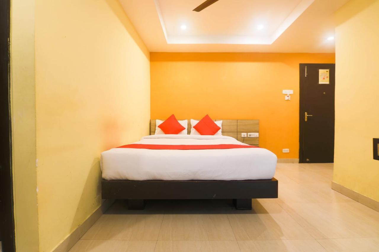 Oyo 27736 Hotel Sunview Гувахати Экстерьер фото